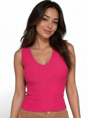 NWT Allie Rose Techno Tank Hot Pink Ribbed V Neck Tank Top Fitted Stretch. Small